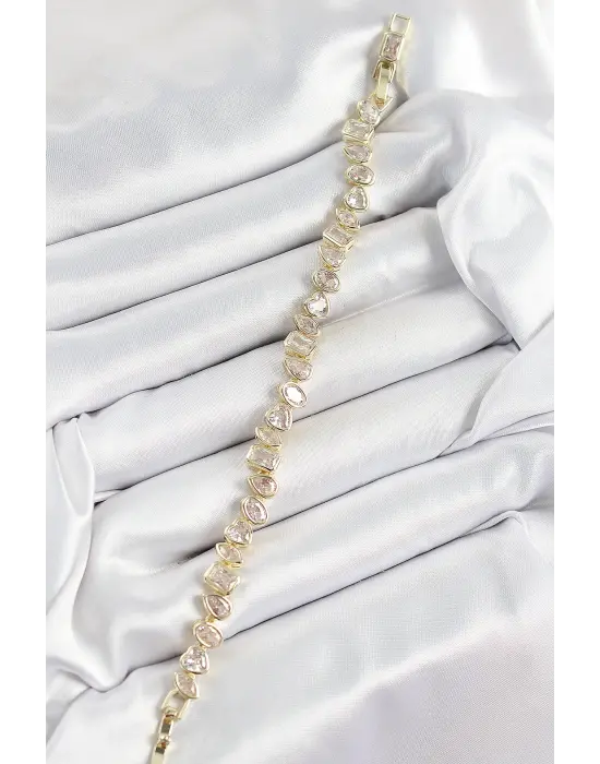 Pirinç Zirkon Taşlı Sıralı Damla Kalp Ve Dikdörtgen Model Gold Renk Kadın Bileklik