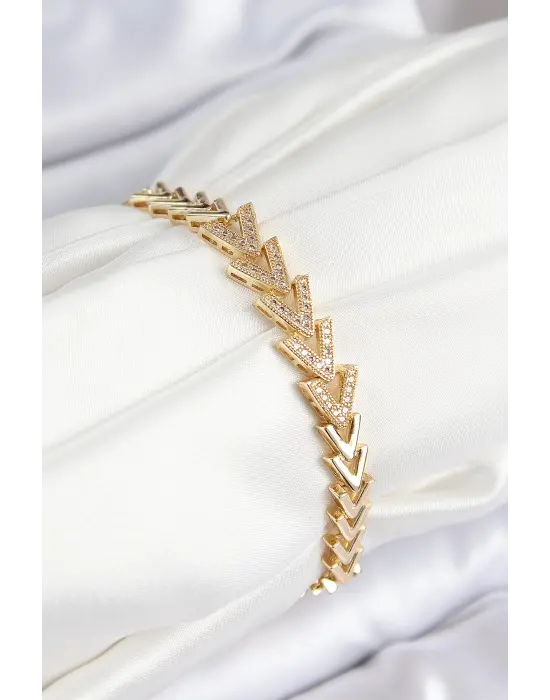Pirinç Zirkon Taşlı Sıralı Ok Model Gold Renk Kadın Bileklik