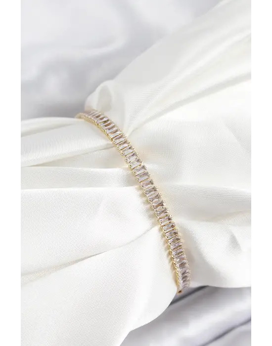 Pirinç Zirkon Taşlı Su Yolu Model Gold Renk Kadın Bileklik