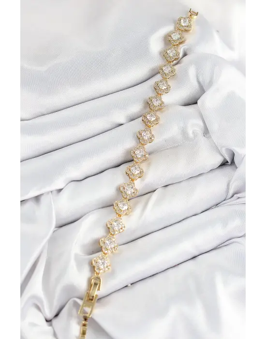 Pirinç Zirkon Taşlı Yonca Baget Model Gold Renk VIP Seri Kadın Bileklik