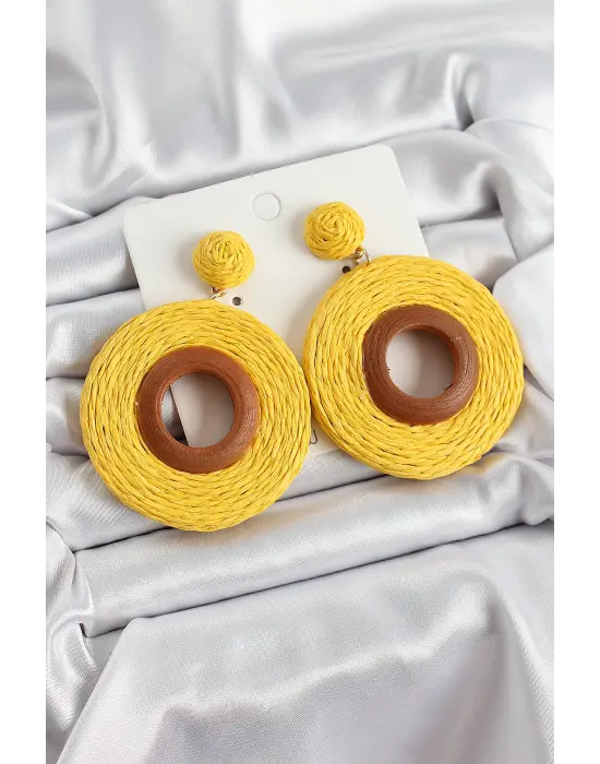 Sarı Halka Figürlü Hasır Örgü Model Gold Renk Kadın Küpe