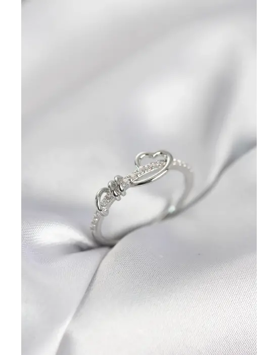 Sarmal Kalp Model Zirkon Taşlı Gümüş Renk Kadın Yüzük