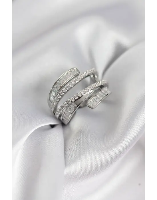 Sarmal Zirkon Baget Taşlı Gümüş Renk Kadın Yüzük