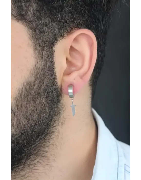 Silver Renk Kaplama Kılıç Figürlü Çelik Kıstırmalı Erkek Küpe