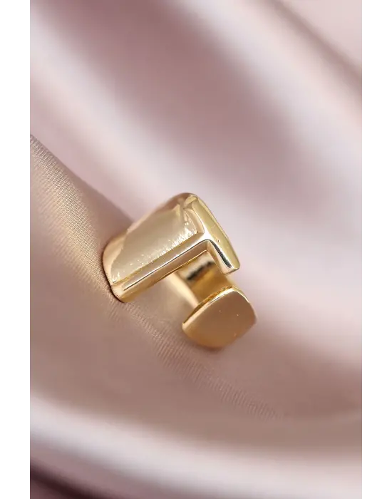 T Harfli Altın Renk Ayarlamalı Metal Kadın Yüzük
