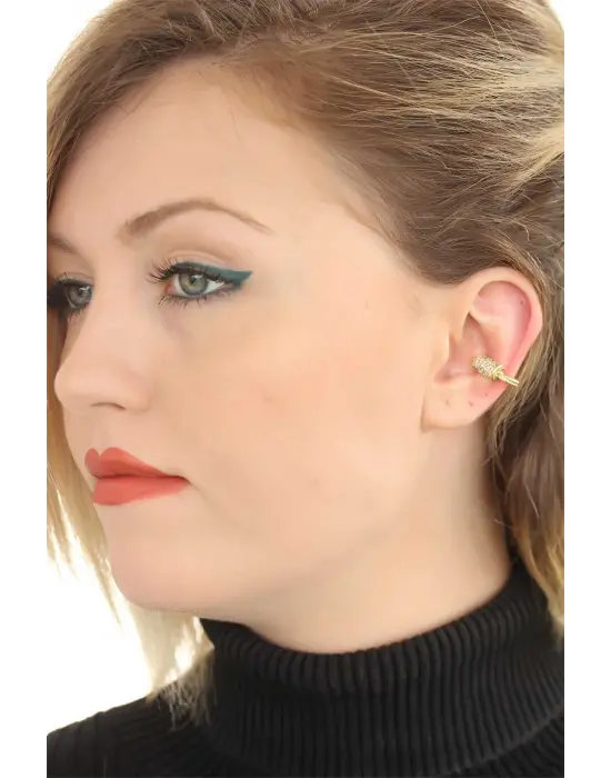 Taşlı Gold Renkli Metal Geçirmeli Kıkırdak Küpe