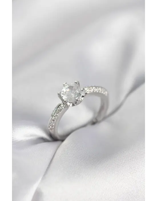 Tek Taş Model Zirkon Taşlı Gümüş Renk Kadın Yüzük