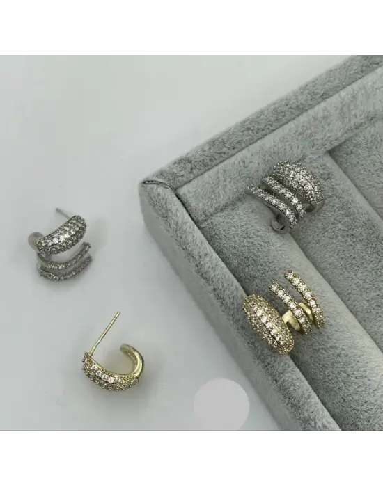 Üç Sıra Taşlı Çoklu Görünüm Halka Küpe