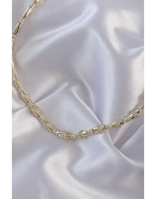 Vip Seri Pirinç Altın  Zirkon Taş Detaylı Serenay Çelik Kolyesi