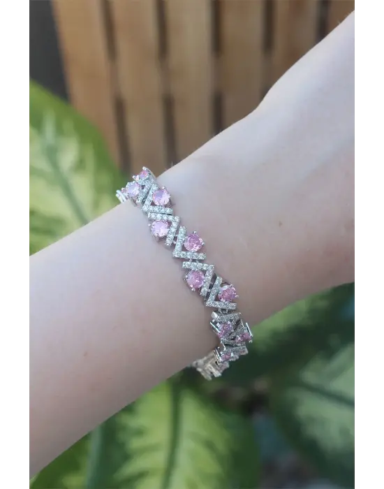 Vip Seri Pirinç Pembe Zirkon Taşlı Gümüş Renk V Model Bileklik