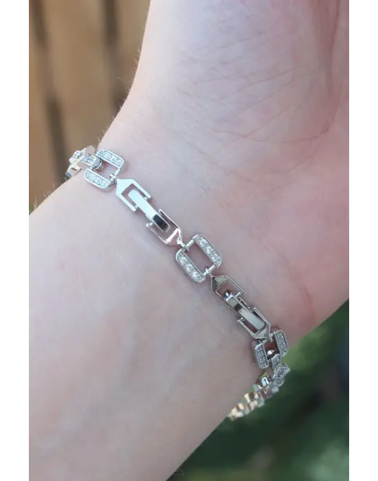 Vip Seri Pirinç Zirkon Taşlı Gümüş Renk Minimal Kare Detay Bileklik