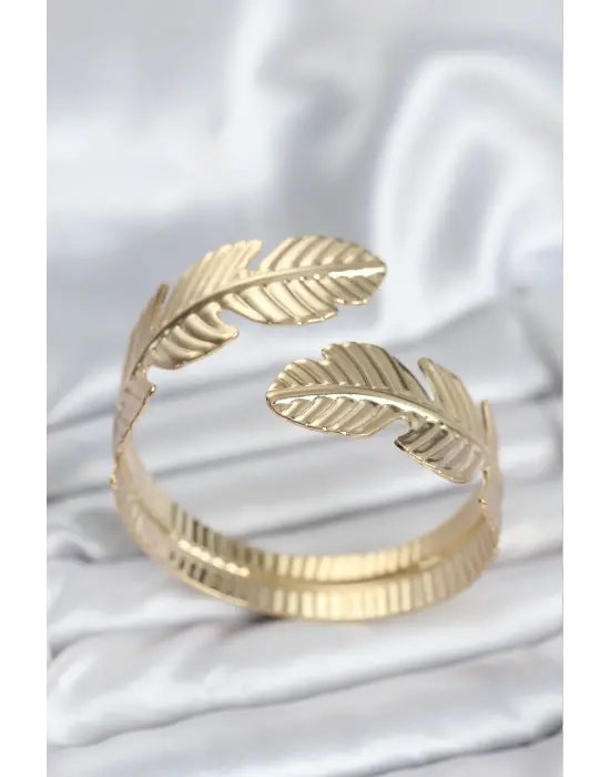 Yaprak Model Gold Renk Kadın Bileklik