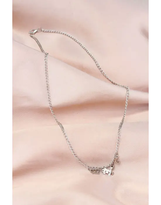 Yeni Sezon Hell Yazılı Gümüş Renk Sallantılı Kadın Kolye