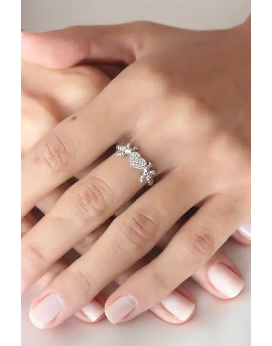 Zirkon Taşlı Kalpli Kuş Figürlü Ayarlanabilir Kadın Yüzük