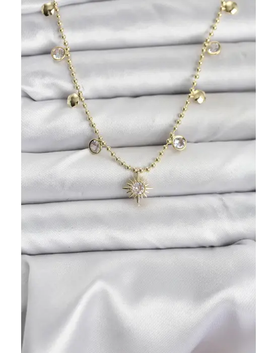 Zirkon Taşlı Kutup Yıldızı Model Pirinç Gold Renk Kadın Kolye