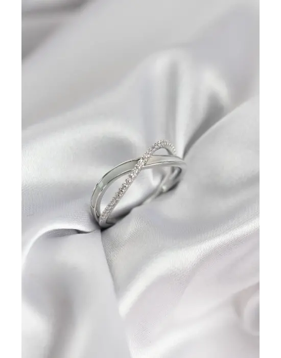 Zirkon Taşlı Sarmal Sedefli Gümüş Renk Kadın Yüzük