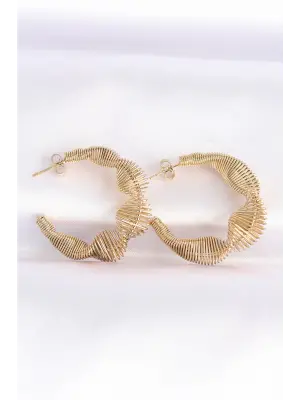   Altın Asimetrik Tırtık Detay Kıvrım Küpe