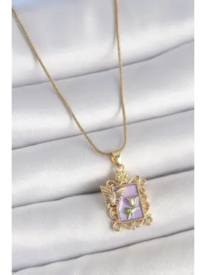 316L Çelik Gold Renk Zincir Mor Mineli Çiçek İşlemeli Zirkon Taşlı Kelebek Detay Portre Model Kadın Kolye