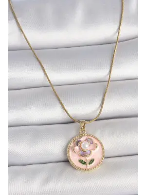 316L Çelik Gold Renk Zincir Pembe Çiçek İşlemeli İnci Detay Portre Model Kadın Kolye