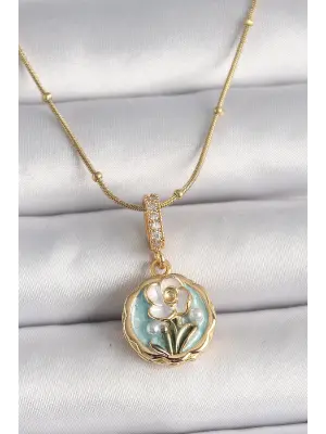  Altın  Zirkon Taş Detaylı Beyaz Çiçek İşleme Figür  Çelik Kolye