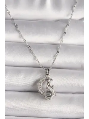  Altın  Zirkon Taşlı Hilal Oturan  Figür Projeksiyon Model  Çelik Kolye