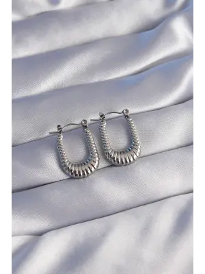   Gümüş Dikdörtgen Tasarımlı Tırtıklı Küpe