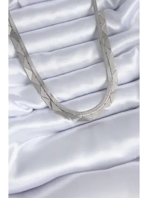  Gümüş  İtalyan Zincir Üçgen Model  Çelik Kolye