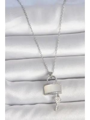 316L Çelik Gümüş Renk Zincir Beyaz Sedefli Kilit Anahtar Detay Kadın Kolye