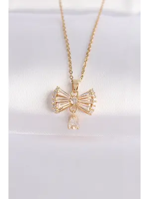  Zincir Altın  Zirkon Taşlı Kalp Detay Fiyonk Çelik Kolye