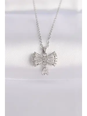  Zincir Gümüş  Zirkon Taşlı Kalp Detay Fiyonk Çelik Kolye