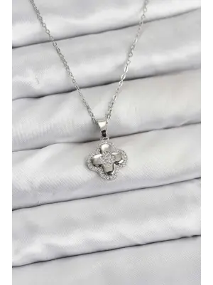 316L Çelik Zincir Gümüş Renk Zirkon Taşlı Yonca Model Kadın Kolye