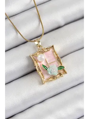 316L Çelik Zincir Pembe Sanatsal Portre İnci Detaylı Gül Figürlü Model Gold Renk Kadın Kolye