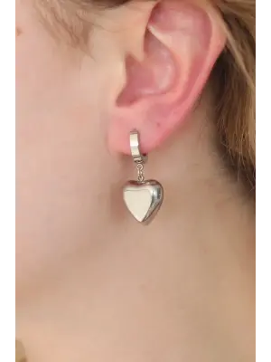  Kararmaz  Gümüş Kalpli Çelik Küpe