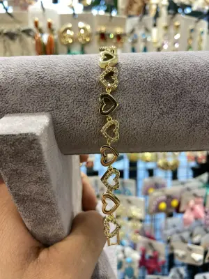 Altın Renk Kalp Figürlü Taşlı Zarif Kadın Bileklik