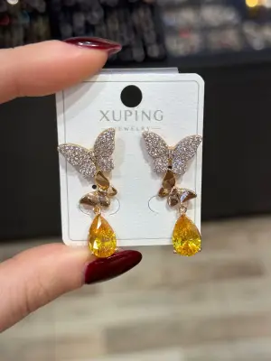 Kelebek Detaylı Sarı Taşlı Çelik Küpe