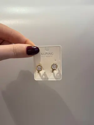 Baget Taşlı Xuping Çelik Küpe