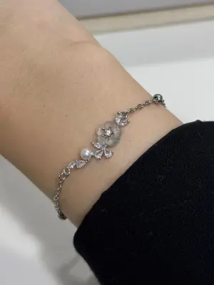 Çiçekli Beyaz Taşlı Y2k Bileklik
