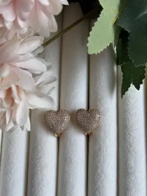 Kalpli Taşlı İç İçe Geçmeli Top Küpe Taşlı Sarı