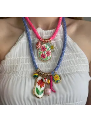 Yazlık İpli Boncuklu Charm Kolye