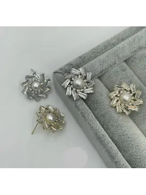 İncili Çiçek Model Rüzgar Gülü Taşlı Abiye Küpe