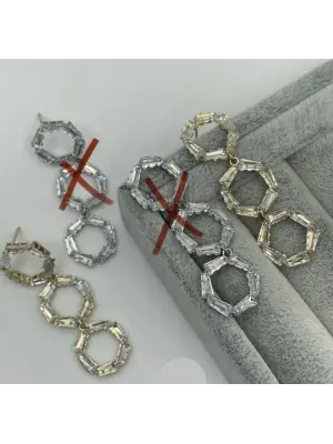 Üç Halkalı Taşlı Sallantılı Gold Kadın Küpe