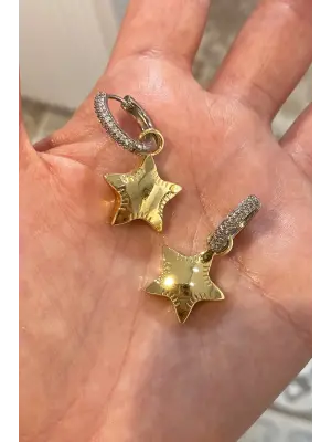 Altın Renk Yıldız Sallantılı Taş Detaylı Kadın Küpe