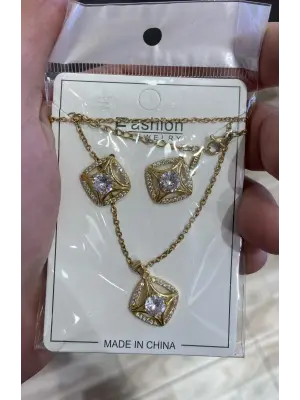 Tektaş Pırlanta Motifli Kare Model Altın Kaplama Kolye Küpe Takı Seti