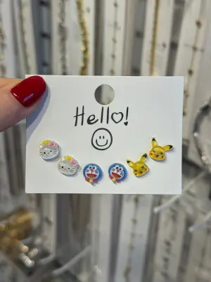 3’lü Çizgi Film Karakterli Çelik Çocuk Küpe Seti – Pikachu & Hello Kitty & Mavi Karakter
