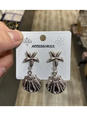 Sallantılı Deniz Kabuğu İstiridye Detaylı Gümüş Kaplama Yazlık Küpe