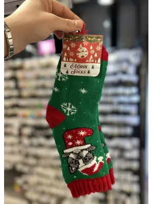 Yeşil Renk Tatlı Köpek Motifli Kar Tane Detaylı Yılbaşı Çorabı