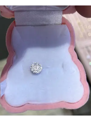 Bembeyaz Çiçek Model Cerrahi Çelik Tragus Piercing Altı Düz Döndürmeli