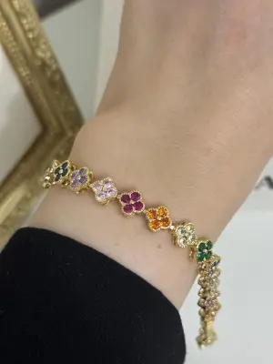 Rengarenk Yonca Motifli Zirkon Taşlı Vip Çelik Bileklik