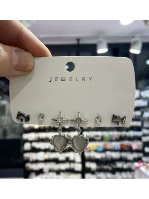 Kore Y2K Modelli Çoklu Küpe Seti: Kalp, Tektaş, Kedi Detay