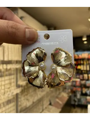 İnci Detaylı Yaprak Şeklinde Küpe Altın Renkli